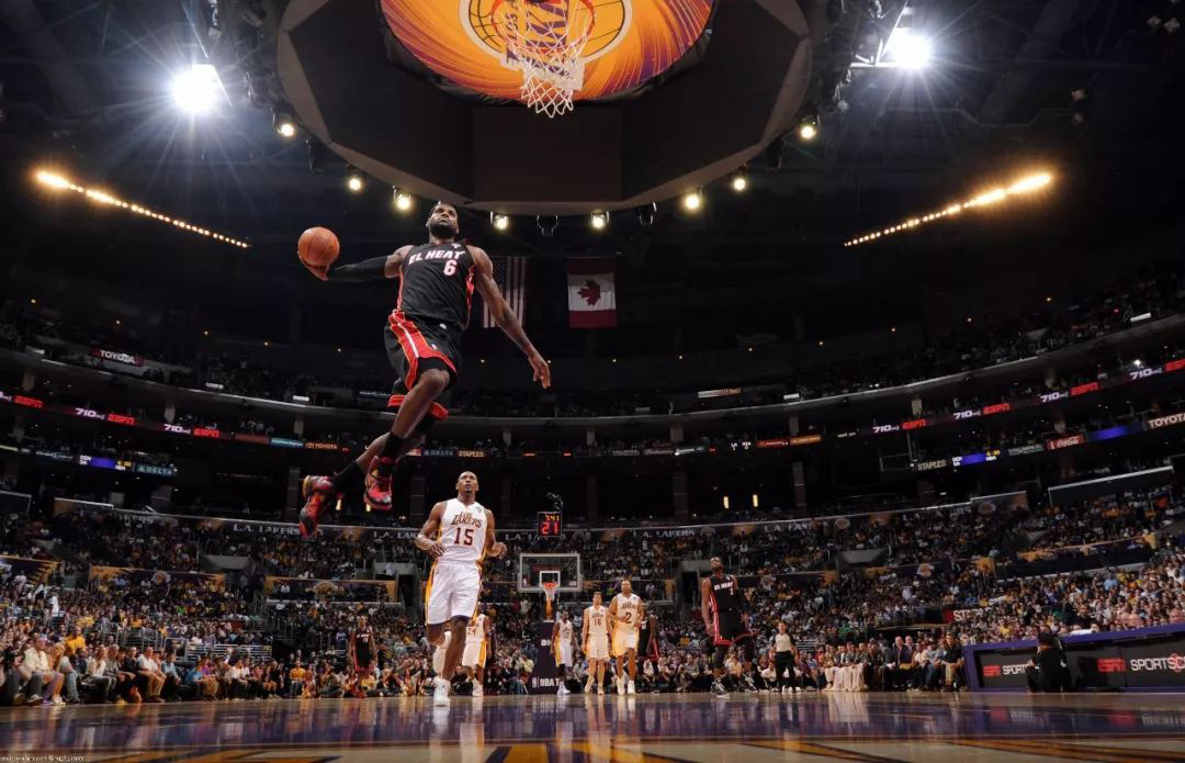 “互聯(lián)網(wǎng)+體育”場景是關(guān)鍵 看動因體育、NBA、Keep如何連接線上與線下丨體育經(jīng)理人
